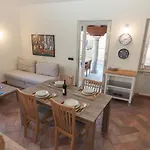 Casa Pina - By Lovecomo 메나지오
