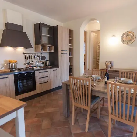 Casa Pina - By Lovecomo Tatil Evi Menaggio